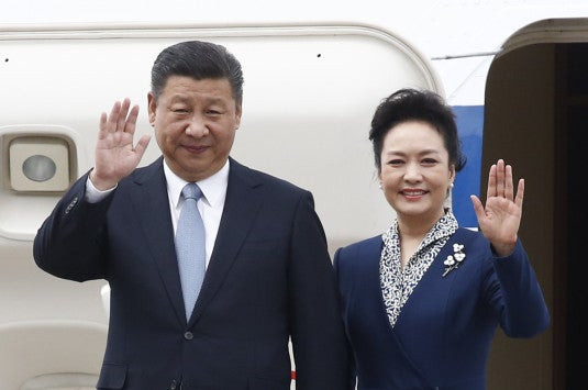 Στη Μόσχα για συνομιλίες ο Κινέζος πρόεδρος Σι Τζινπίνγκ